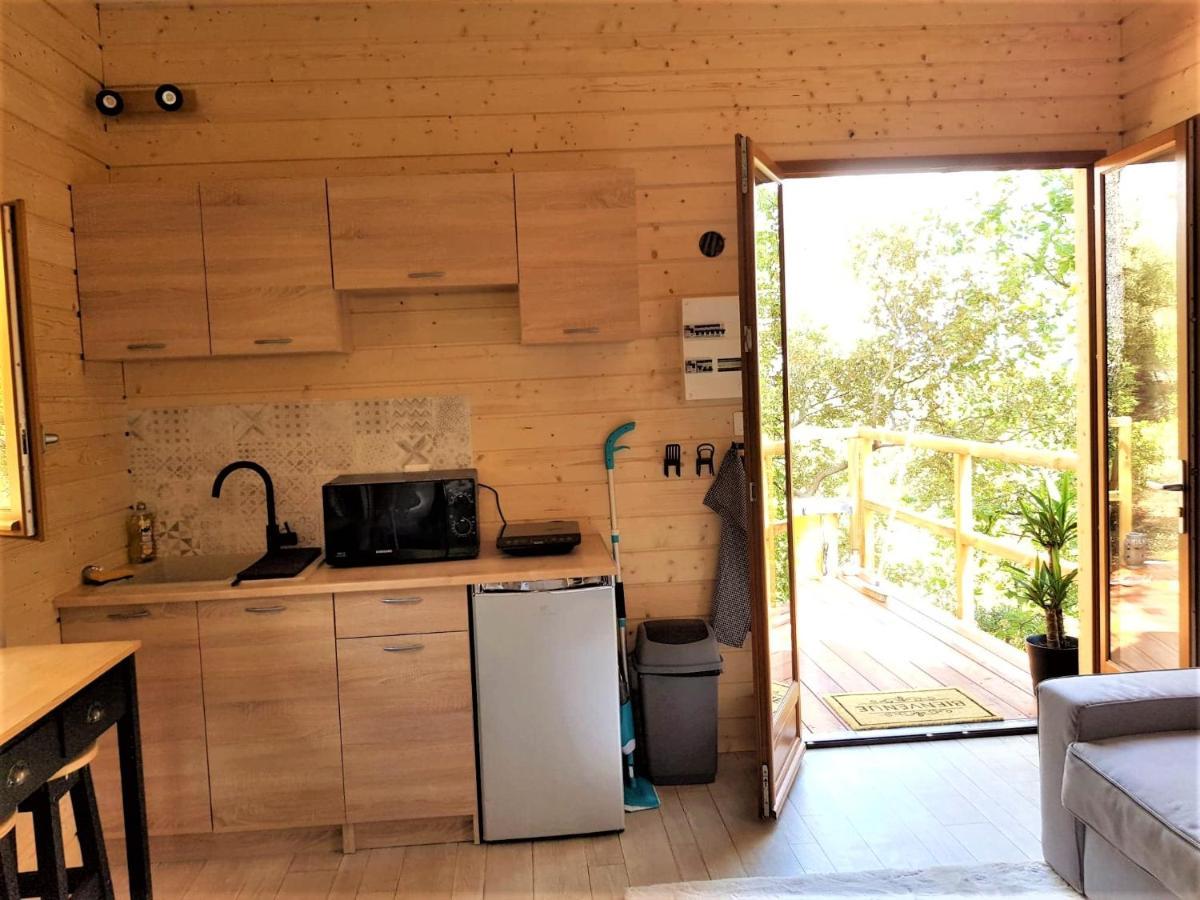 Cabane Dans Les Arbres "La Kaz Aux Cigales" Cuers Exteriör bild