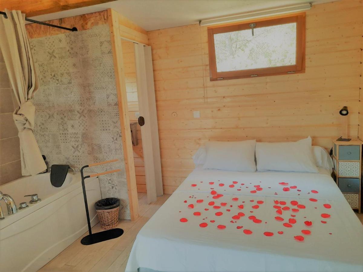 Cabane Dans Les Arbres "La Kaz Aux Cigales" Cuers Exteriör bild